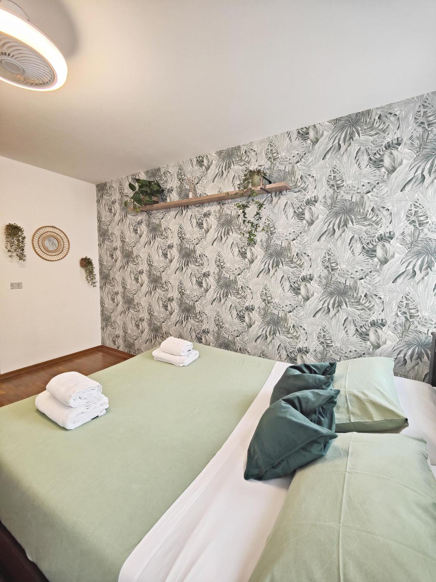 Le Case Di Sara Parking And Two Rooms In The Historic Center Údine Exterior foto